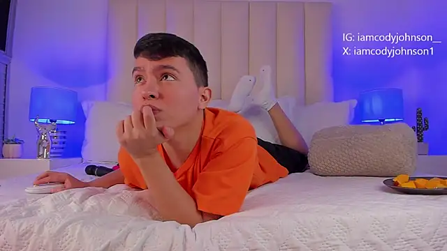 Snapshot of the_little_cody chatting on January 3, 7:29 pm the little cody online show from January 3, 7:29 pm