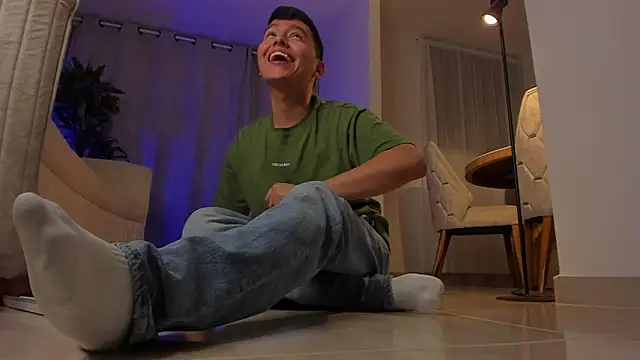 Snapshot of the_little_cody chatting on January 22, 5:26 am the little cody online show from January 22, 5:26 am