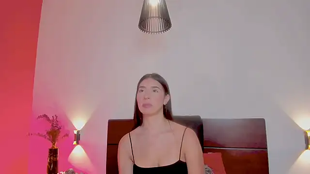 Snapshot of Christy_Sea chatting on February 8, 6:33 pm Christy Sea online show from February 8, 6:33 pm