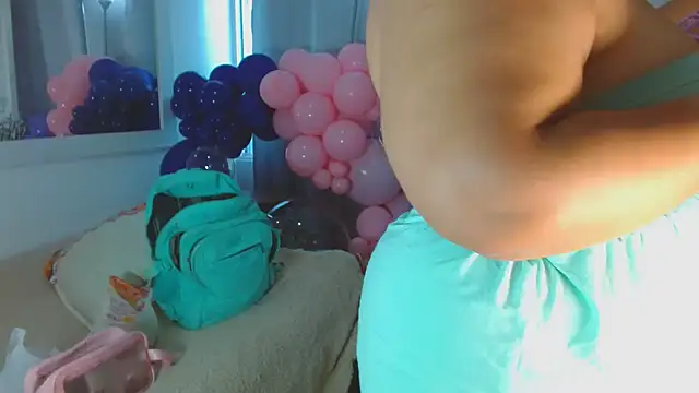Snapshot of Selenna01 chatting on March 6, 3:56 pm Selenna01 online show from March 6, 3:56 pm