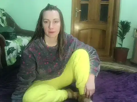 Snapshot of AngelTough20 chatting on February 8, 9:36 pm AngelTough20 online show from February 8, 9:36 pm