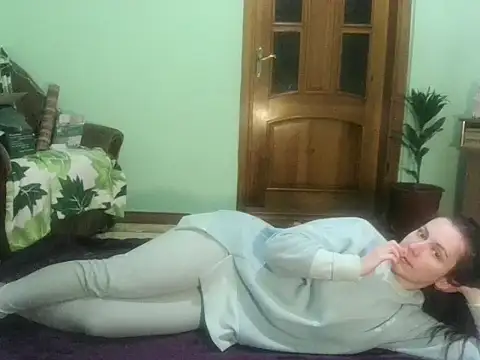 Snapshot of AngelTough20 chatting on February 15, 9:17 pm AngelTough20 online show from February 15, 9:17 pm