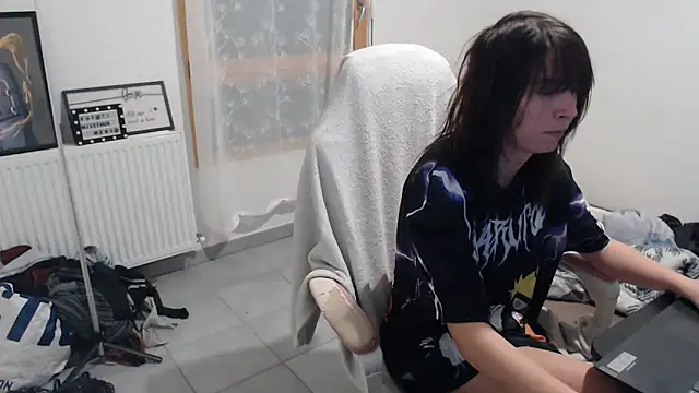 missthon0 online show from September 28, 11:50 am