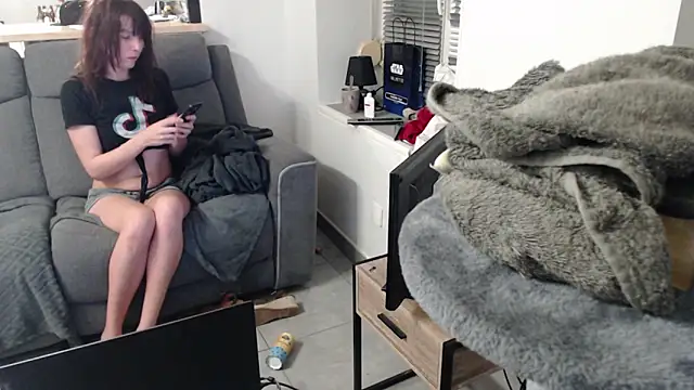 missthon0 online show from December 3, 1:43 pm