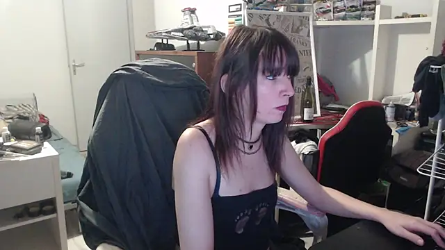 missthon0 online show from February 8, 3:43 pm