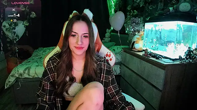 Selbi Paine online show from February 14, 12:44 am