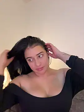 KallyMyller1 online show from May 3, 7:39 pm