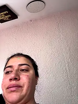 KallyMyller1 online show from December 15, 1:17 pm