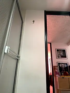 KallyMyller1 online show from November 28, 6:52 pm