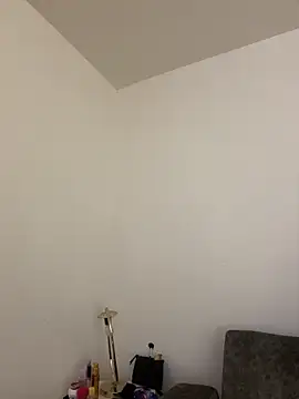 KallyMyller1 online show from April 5, 7:42 pm