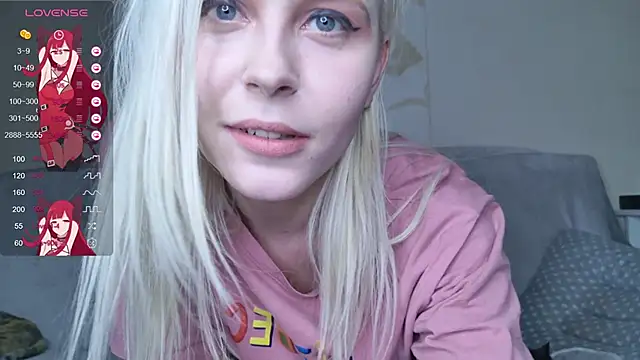 Snapshot of Evelyn_rabbit chatting on March 7, 1:51 pm Evelyn rabbit online show from March 7, 1:51 pm