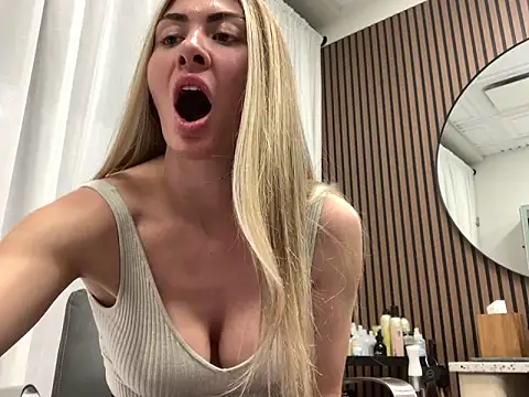 Alyssa rhoades online show from April 10, 11:34 pm