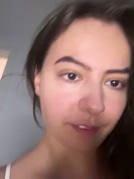 eleonoree online show from February 9, 9:35 pm