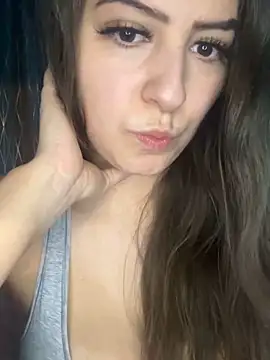 Snapshot of eleonoree chatting on December 27, 1:00 am eleonoree online show from December 27, 1:00 am