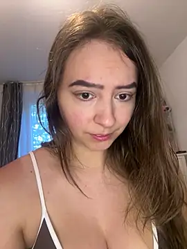 eleonoree online show from April 26, 6:05 pm