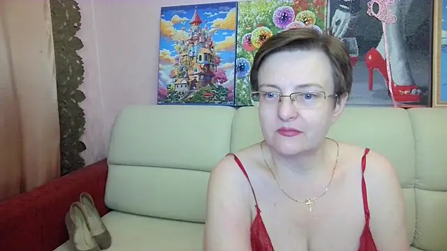 MargieEvans online show from April 22, 6:47 pm