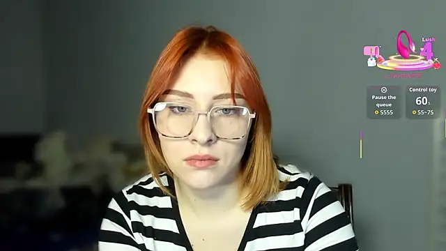 Snapshot of KindKristy chatting on February 8, 5:27 am KindKristy online show from February 8, 5:27 am