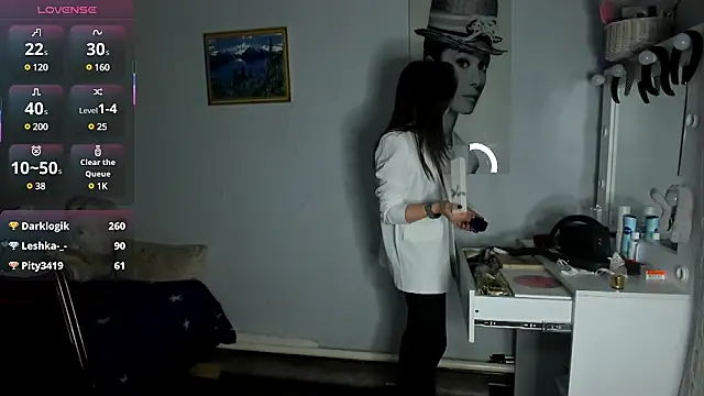 KindKristy online show from March 3, 8:41 am