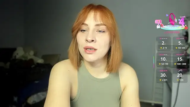 Snapshot of KindKristy chatting on December 16, 5:33 am KindKristy online show from December 16, 5:33 am