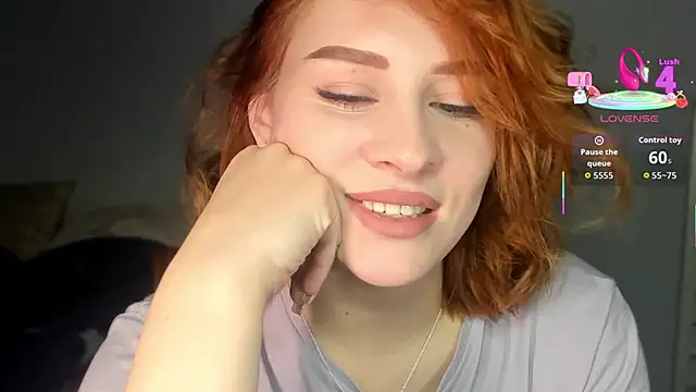 Snapshot of KindKristy chatting on December 19, 5:00 am KindKristy online show from December 19, 5:00 am