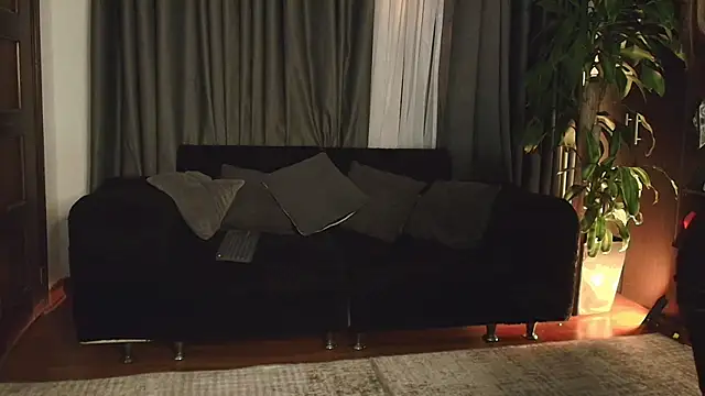 Aliciawonderxx online show from June 10, 12:34 am