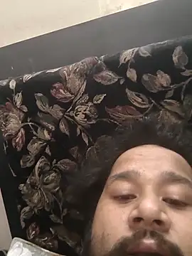 Snapshot of Harmanboy03 chatting on February 22, 4:15 am Harmanboy03 online show from February 22, 4:15 am