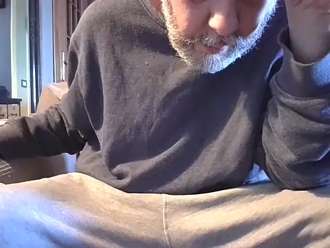 naked bear online show from February 8, 9:07 am