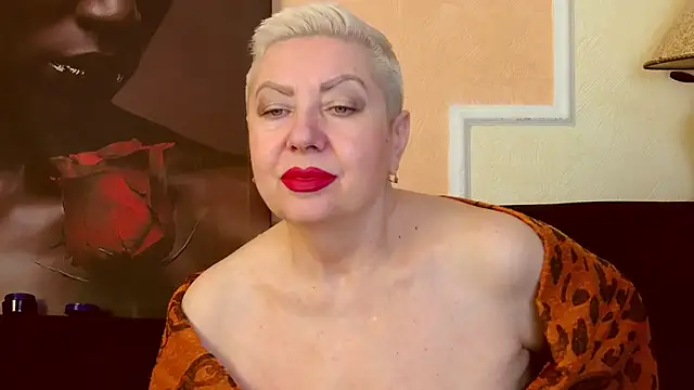 LadyPosh online show from December 5, 7:12 pm