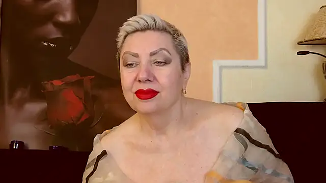 LadyPosh online show from November 7, 9:52 pm