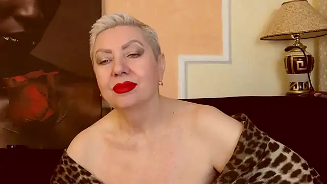 Snapshot of LadyPosh chatting on October 16, 8:50 pm LadyPosh online show from October 16, 8:50 pm