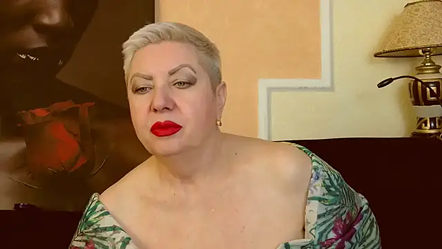 Snapshot of LadyPosh chatting on March 19, 9:48 pm LadyPosh online show from March 19, 9:48 pm