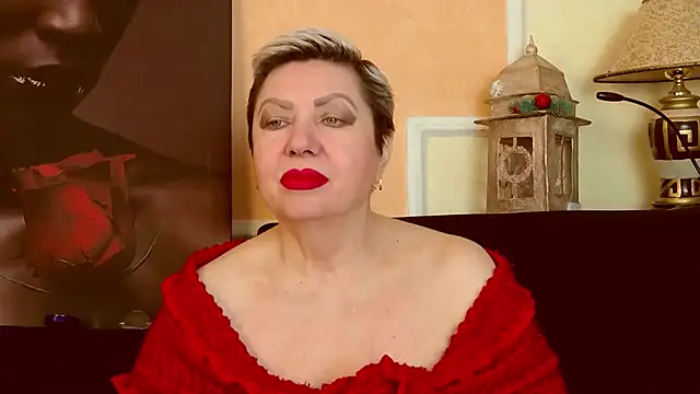 LadyPosh online show from March 18, 8:21 pm