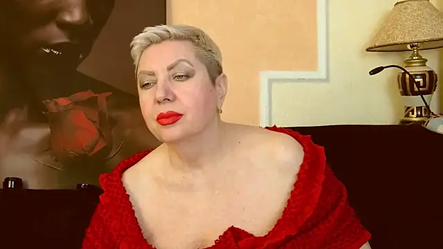 Snapshot of LadyPosh chatting on February 21, 9:54 pm LadyPosh online show from February 21, 9:54 pm