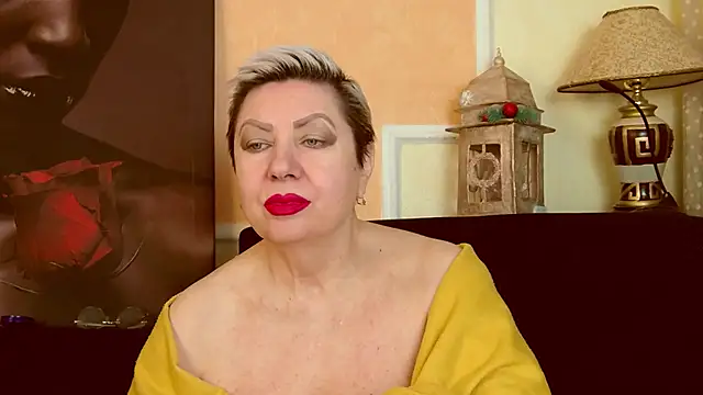 LadyPosh online show from March 5, 9:22 pm