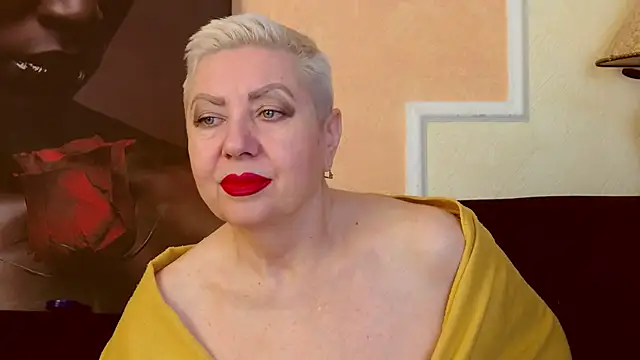 LadyPosh online show from December 4, 7:46 pm