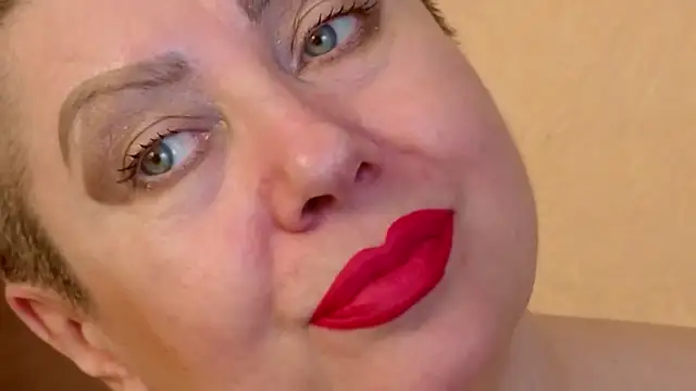 LadyPosh online show from October 30, 9:55 pm