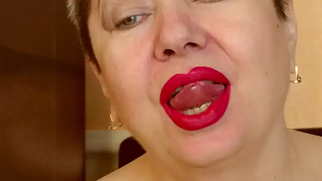 LadyPosh online show from February 11, 8:25 am