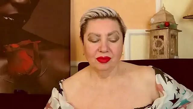 LadyPosh online show from February 13, 8:42 pm