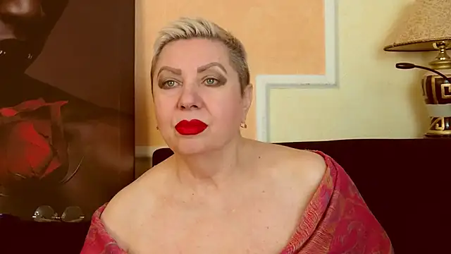LadyPosh online show from May 14, 7:44 pm