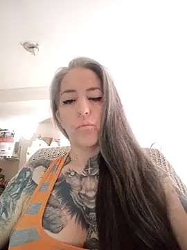 Snapshot of vamporasuccubus19777 chatting on November 12, 10:19 am vamporasuccubus19777 online show from November 12, 10:19 am