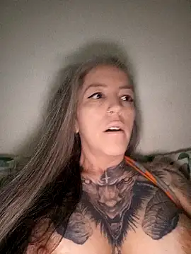 Snapshot of vamporasuccubus19777 chatting on October 14, 12:00 am vamporasuccubus19777 online show from October 14, 12:00 am