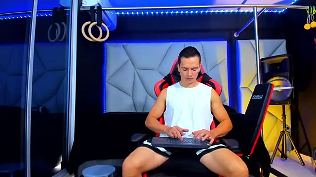 Aydenmiller96 online show from May 30, 7:52 pm