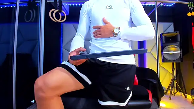 Aydenmiller96 online show from May 24, 2:06 pm