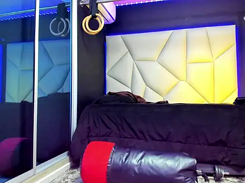 Snapshot of Aydenmiller96 chatting on November 29, 3:06 am Aydenmiller96 online show from November 29, 3:06 am