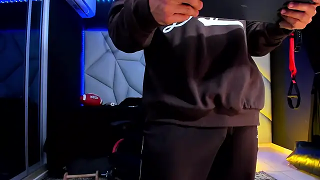 Aydenmiller96 online show from February 25, 11:48 pm