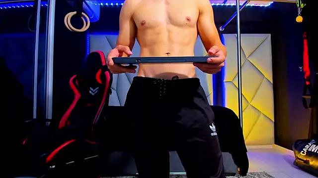 Aydenmiller96 online show from February 6, 6:42 am