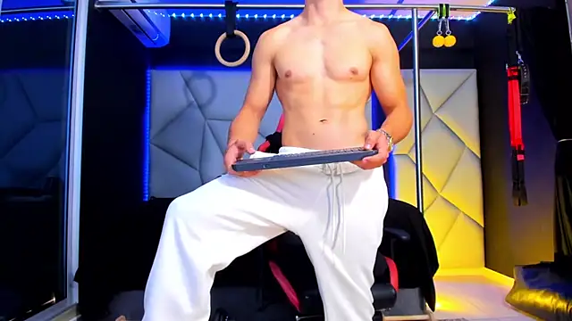 Aydenmiller96 online show from February 24, 2:51 pm