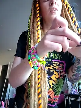 LucidLucy online show from October 27, 1:45 pm