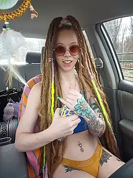 LucidLucy online show from April 30, 4:47 pm