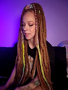 LucidLucy online show from April 11, 3:36 am